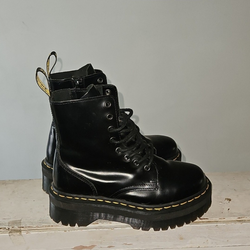 Dr.Martens Platform jordans